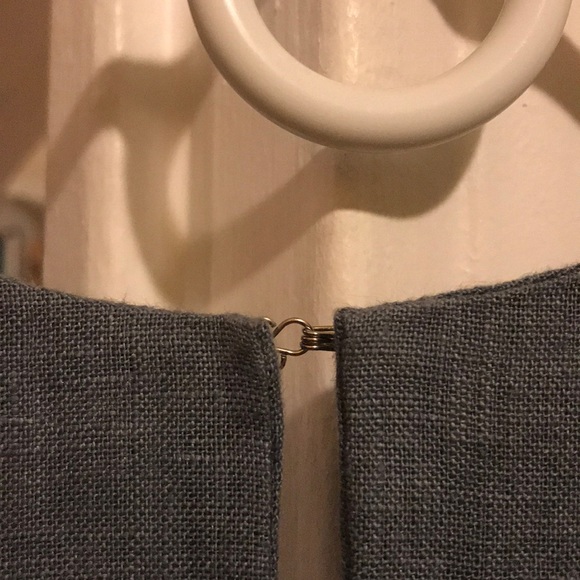 Square-Neck Bibbed Linen Caftan Dress - Picture 7 of 9